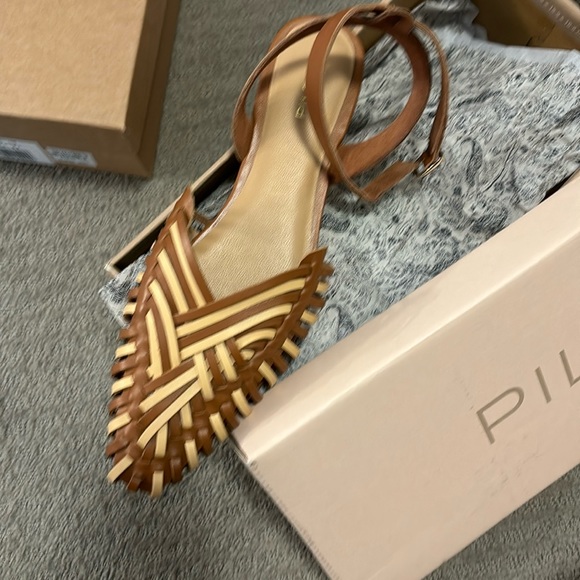 Brand New in Box Pilcro by Anthropologie Sandals - Picture 1 of 3